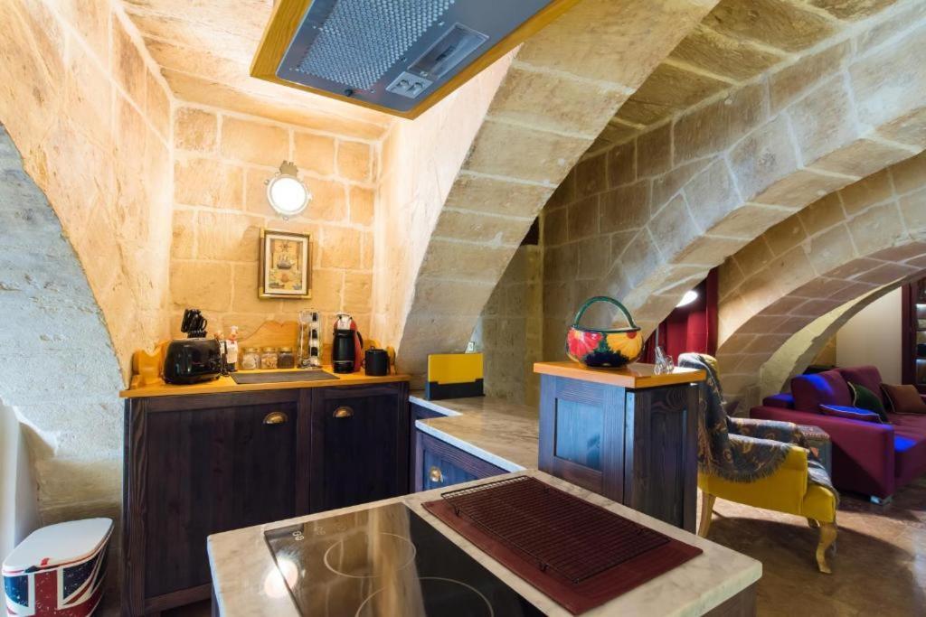 Heritage Apartment Валетта Экстерьер фото