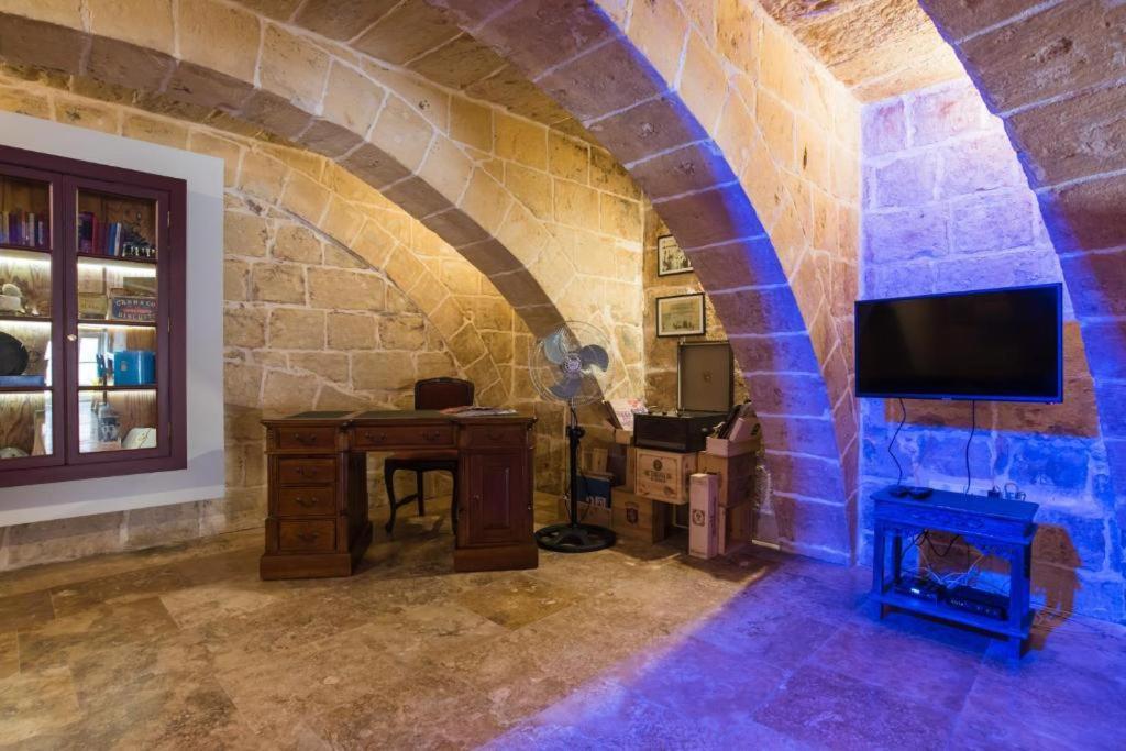 Heritage Apartment Валетта Экстерьер фото