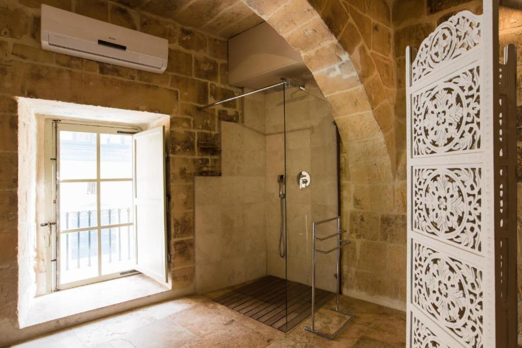 Heritage Apartment Валетта Экстерьер фото
