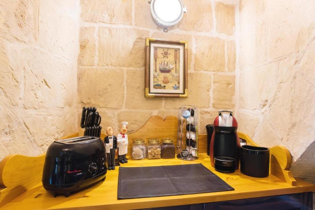 Heritage Apartment Валетта Экстерьер фото